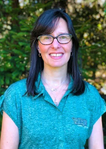 Laurie-Gesuele-Portrait-JPEGHigh-370px